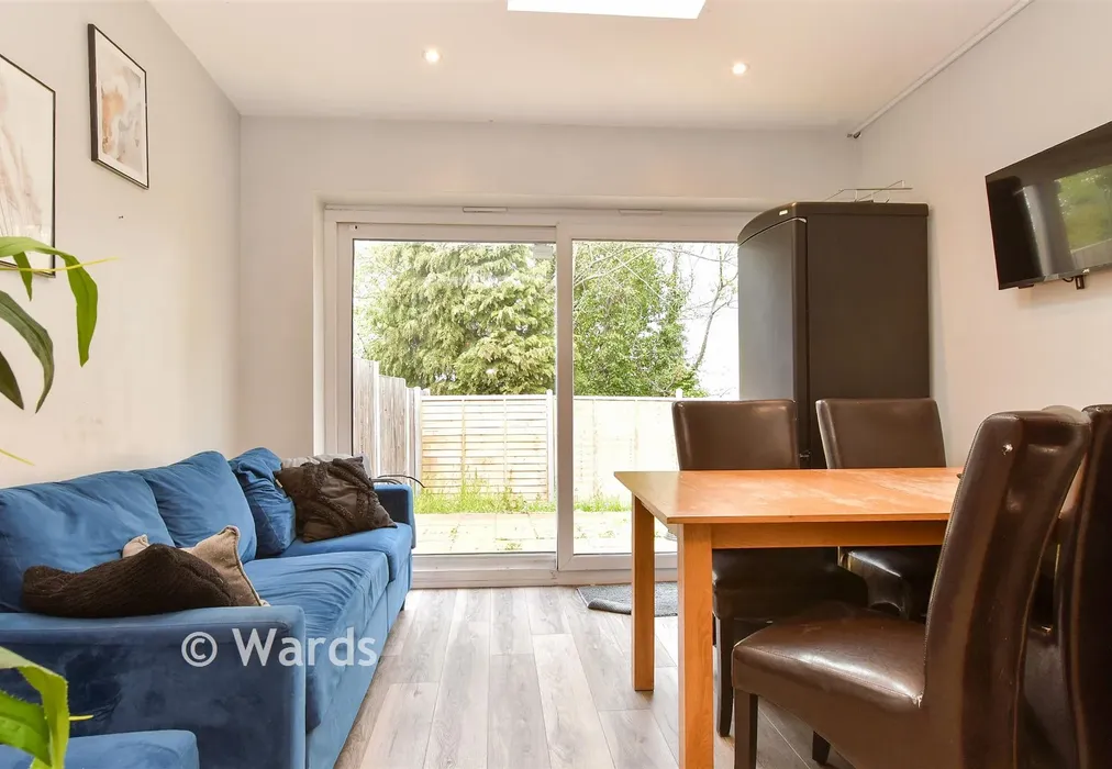 Sitting Area - Bexley Road, Erith, Kent - Wards of Kent