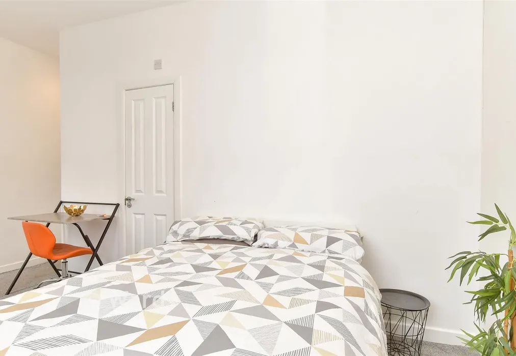 Bedroom - Bexley Road, Erith, Kent - Wards of Kent