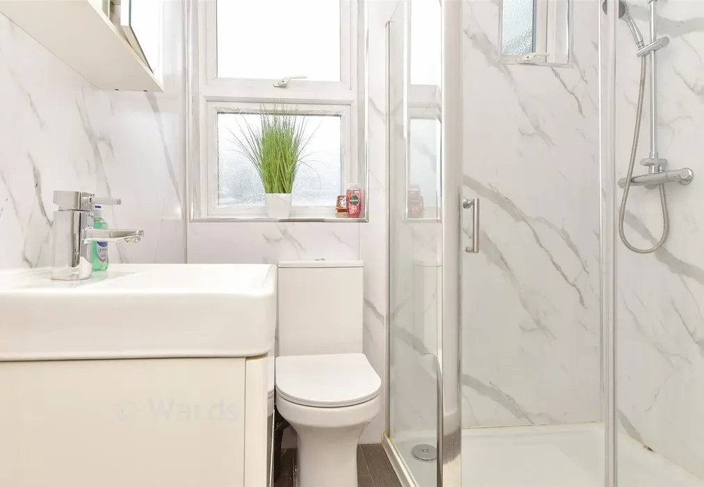 Shower Room - Bexley Road, Erith, Kent - Wards of Kent