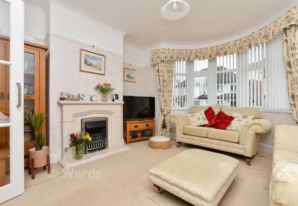 Lounge - Bradstow Way, Broadstairs, Kent - Wards of Kent
