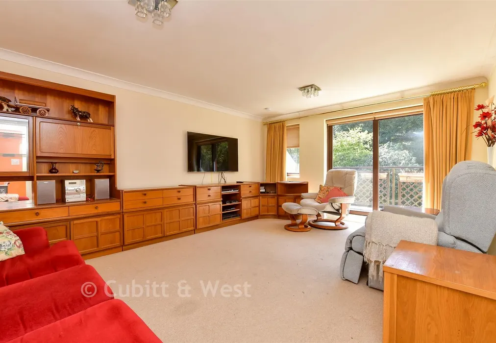 Lounge - The Avenue, Tadworth, Surrey - Wards of Kent