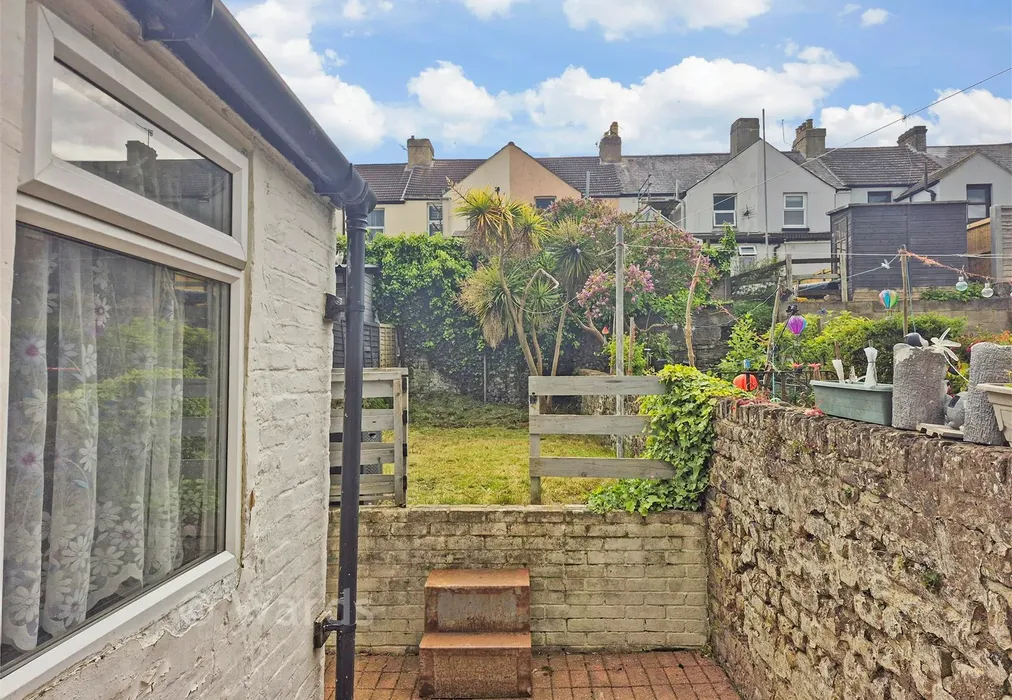 Rear Garden. - London Road, Dover, Kent - Wards of Kent