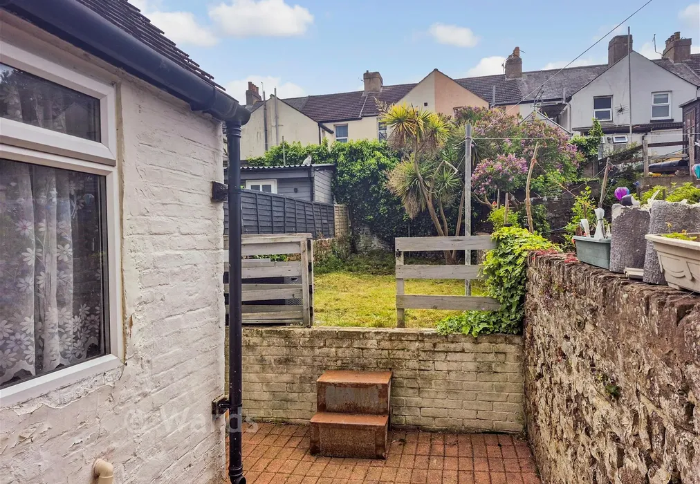 Rear Garden. - London Road, Dover, Kent - Wards of Kent