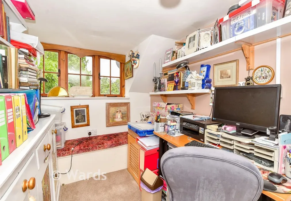 Bedroom 4 - The Street, Wittersham, Kent - Wards of Kent
