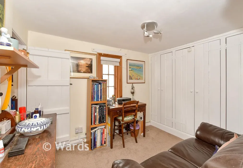 Bedroom 2 - The Street, Wittersham, Kent - Wards of Kent