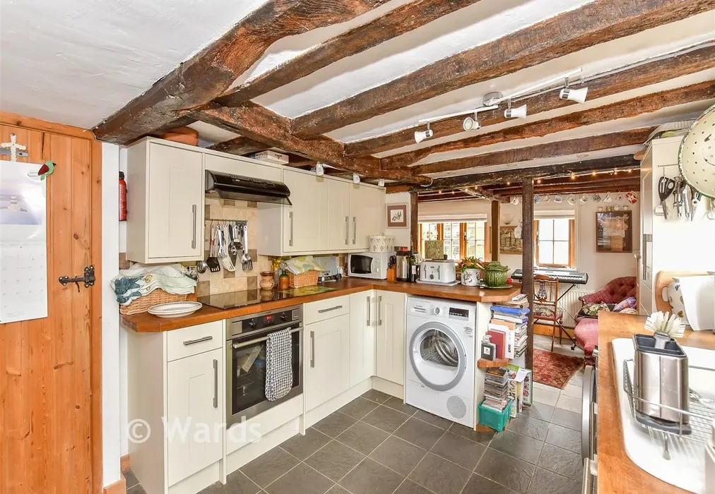 Kitchen - The Street, Wittersham, Kent - Wards of Kent