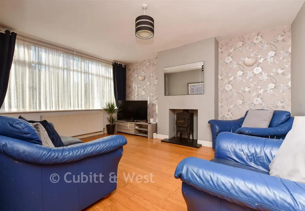 Living Room - Stoneleigh Park Avenue, Shirley, Croydon, Surrey - Wards of Kent