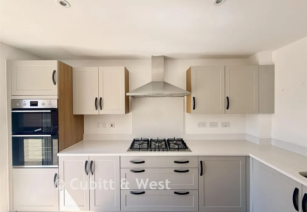 Kitchen - Holmwood Way, Angmering, West Sussex - Wards of Kent
