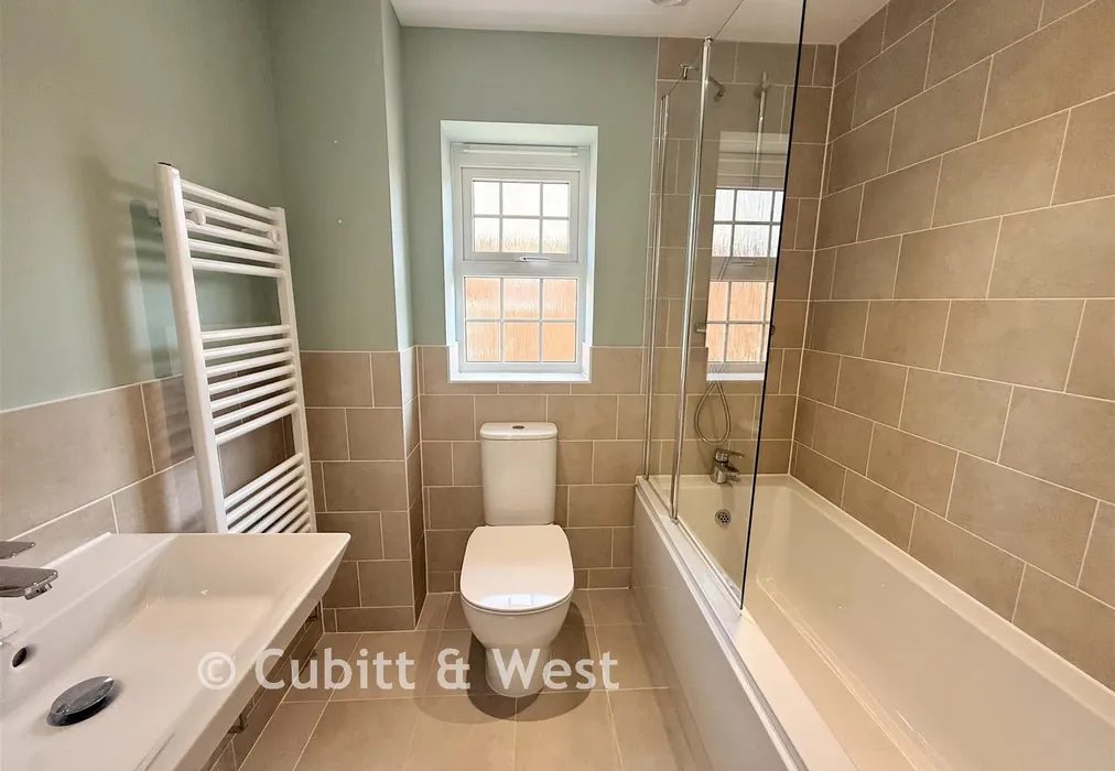 Bathroom - Holmwood Way, Angmering, West Sussex - Wards of Kent