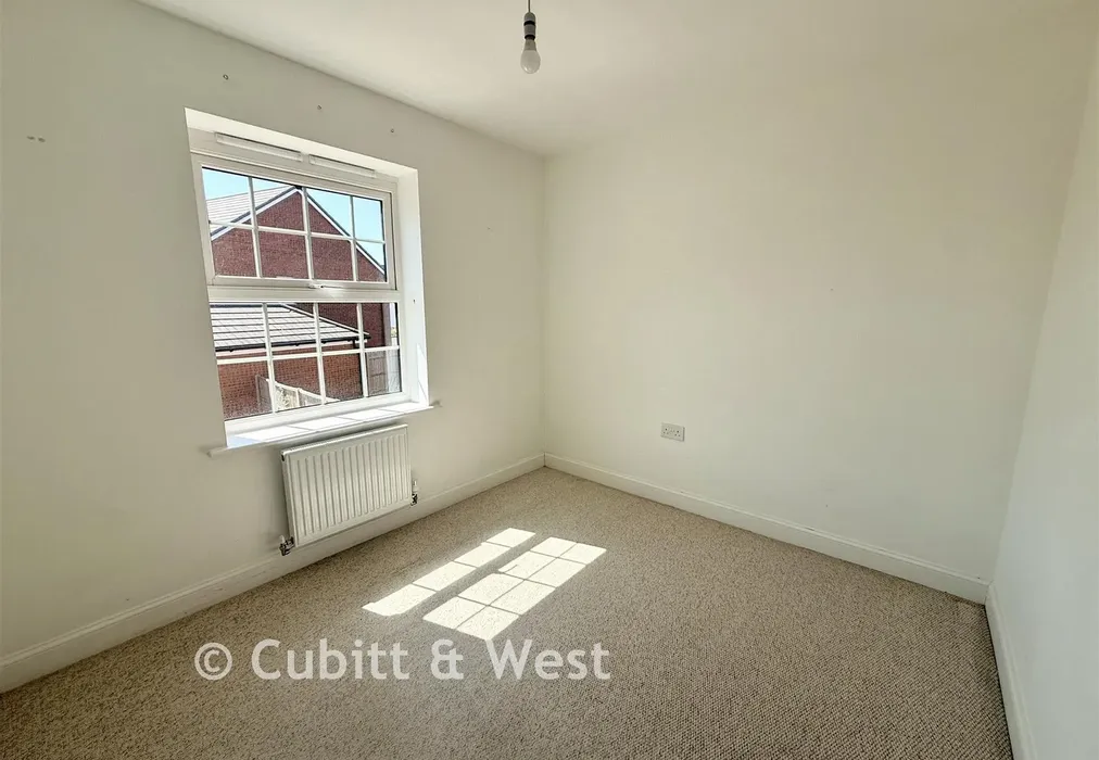Bedroom 2 - Holmwood Way, Angmering, West Sussex - Wards of Kent