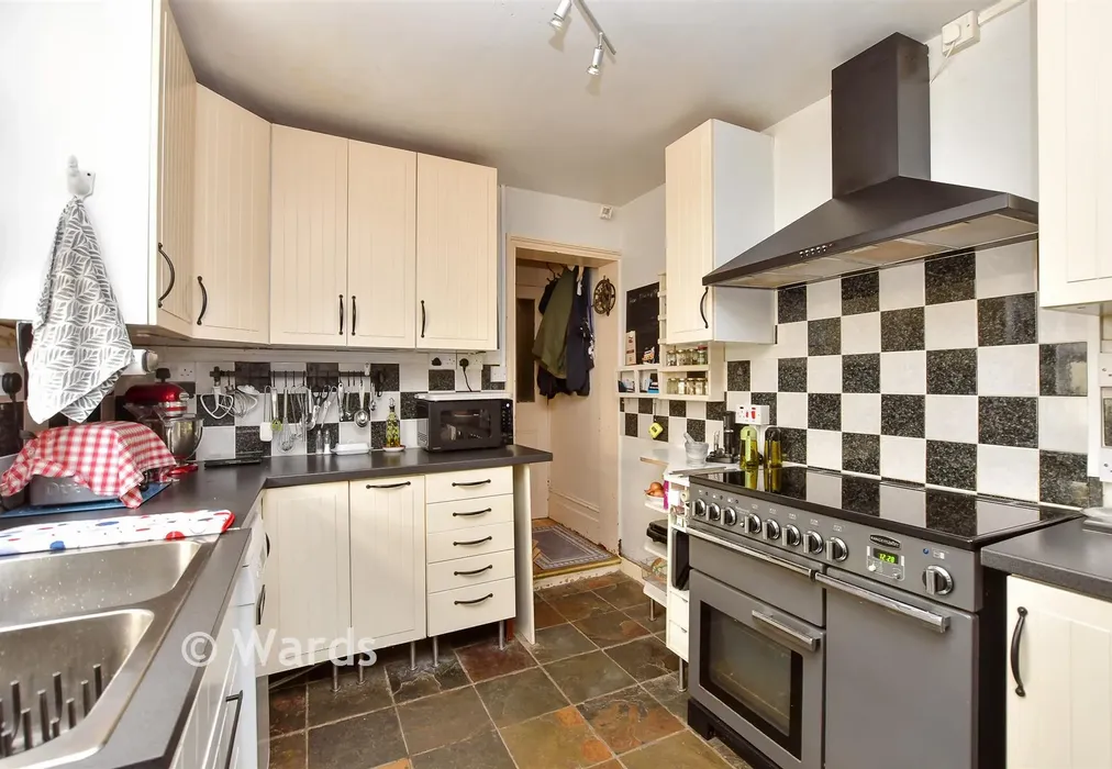 Kitchen - St. George's Road, Gillingham, Kent - Wards of Kent