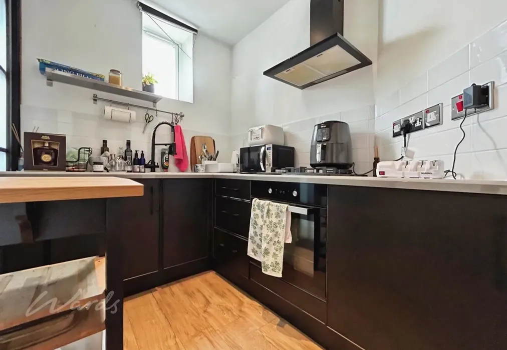 kitchen - Church Road Paddock Wood TN12 - Wards of Kent