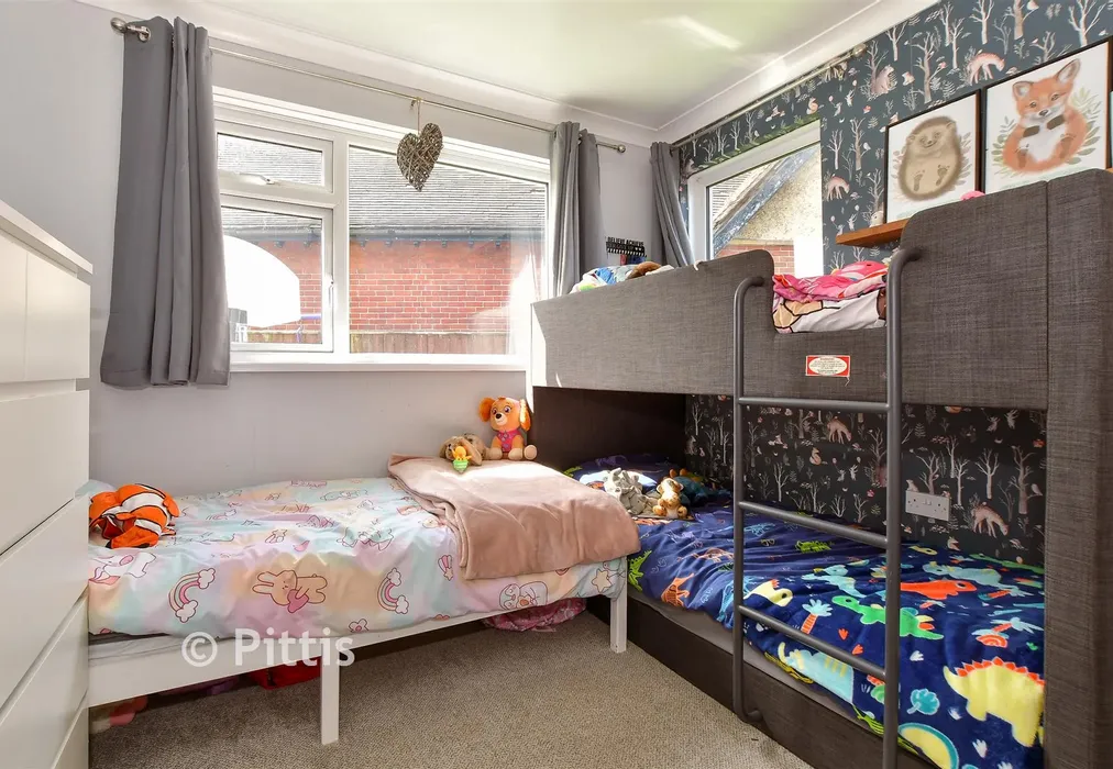 Bedroom 2 - Martine Close, Freshwater, Isle of Wight - Wards of Kent