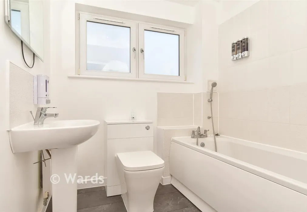 Bathroom - Rainbow Gardens, Dartford, Kent - Wards of Kent