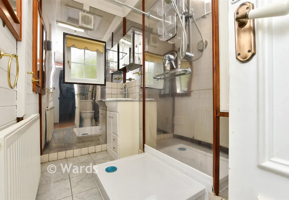 Shower Room - Herne Road, Herne Bay, Kent - Wards of Kent