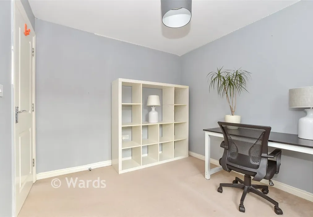 Bedroom 3 - Locks Yard, Headcorn, Ashford, Kent - Wards of Kent