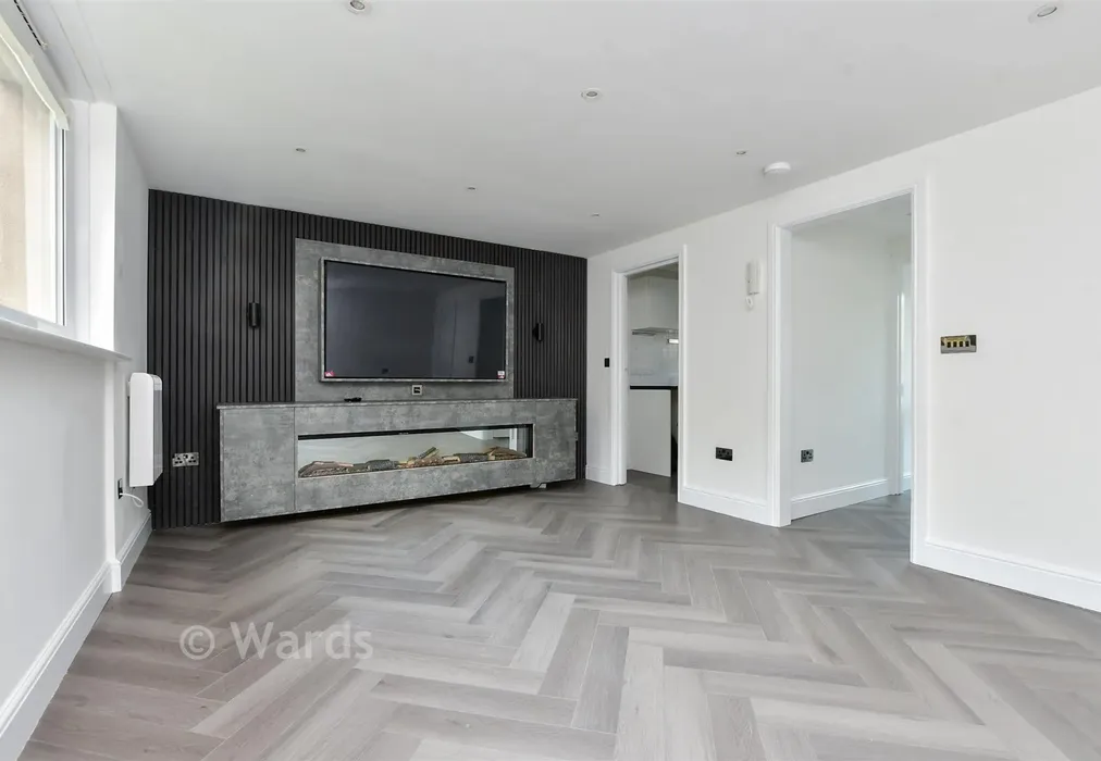 Lounge / Bedroom - Queen Street, Herne Bay, Kent - Wards of Kent