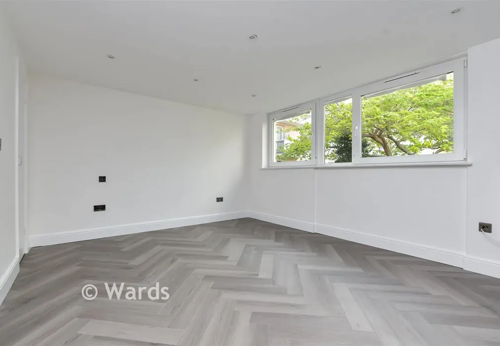 Lounge / Bedroom - Queen Street, Herne Bay, Kent - Wards of Kent