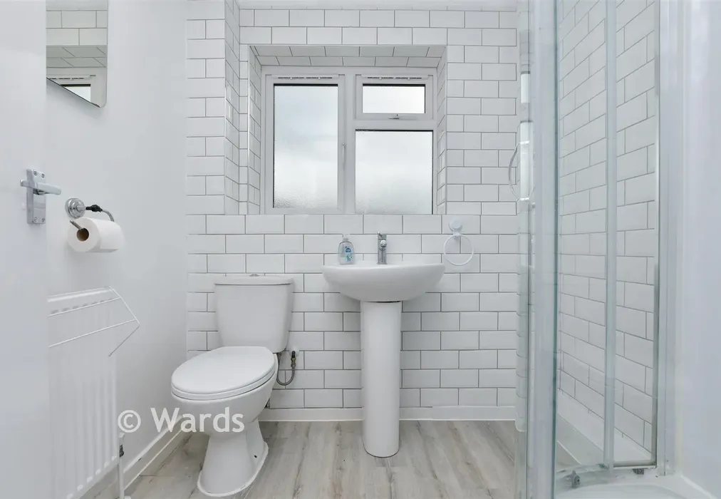 Shower Room - Norton Avenue, Herne Bay, Kent - Wards of Kent