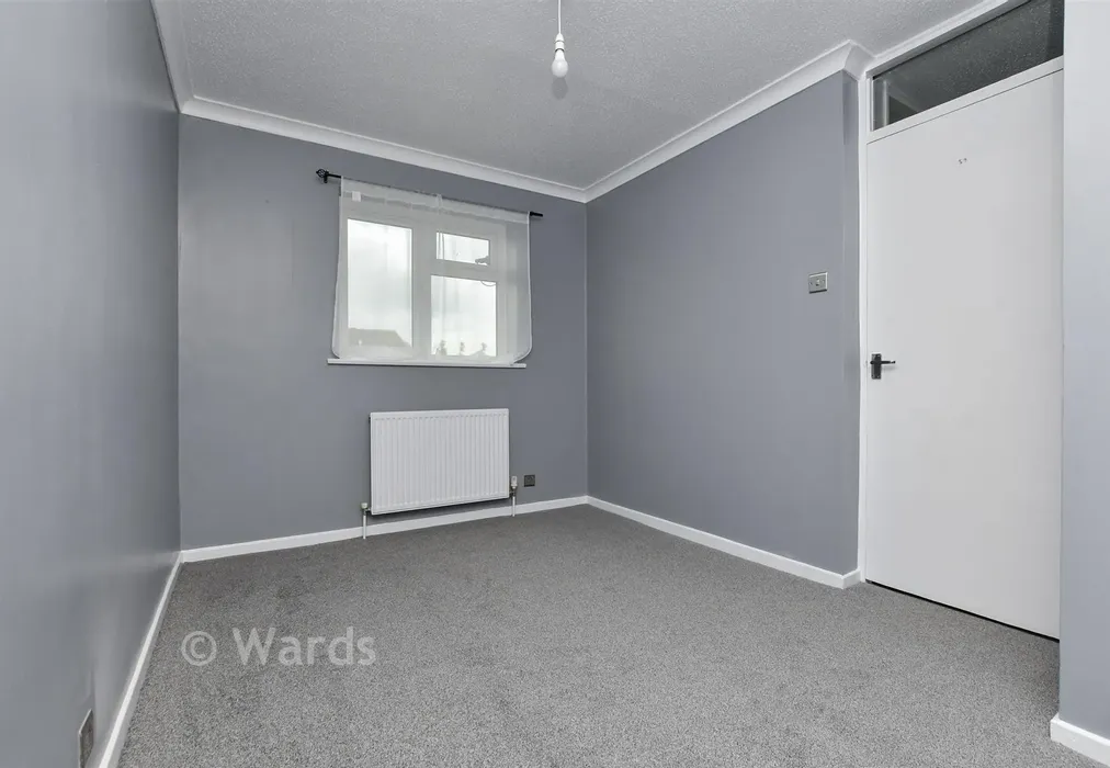 Bedroom 1 - Norton Avenue, Herne Bay, Kent - Wards of Kent