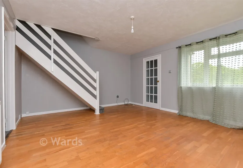 Lounge - Norton Avenue, Herne Bay, Kent - Wards of Kent