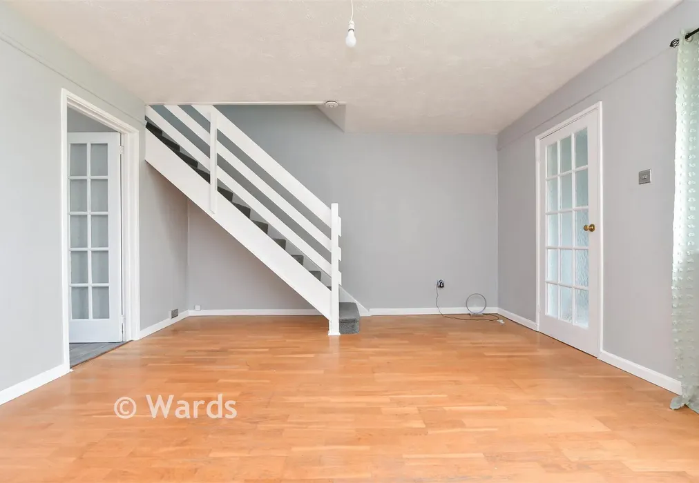 Lounge - Norton Avenue, Herne Bay, Kent - Wards of Kent