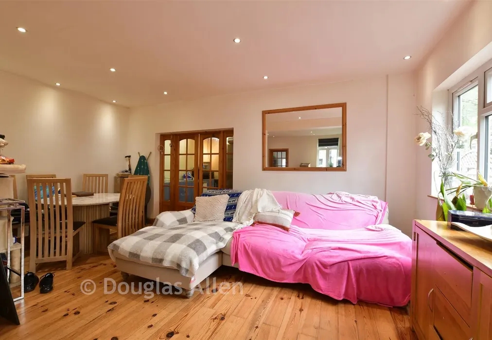 Family/ Dining Area - Thorntons Farm Avenue, Romford, Essex - Wards of Kent