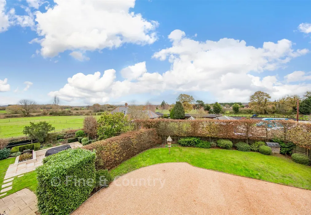 External Garden - Three Elm Lane, Golden Green, Tonbridge, Kent - Wards of Kent
