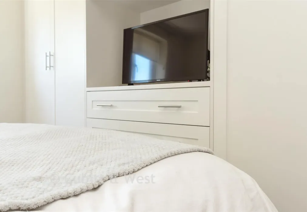 Internal Lifestyle Photograph - Lambert Road, Banstead, Surrey - Wards of Kent