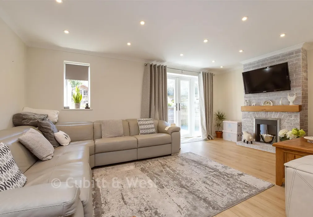 Lounge - Lambert Road, Banstead, Surrey - Wards of Kent