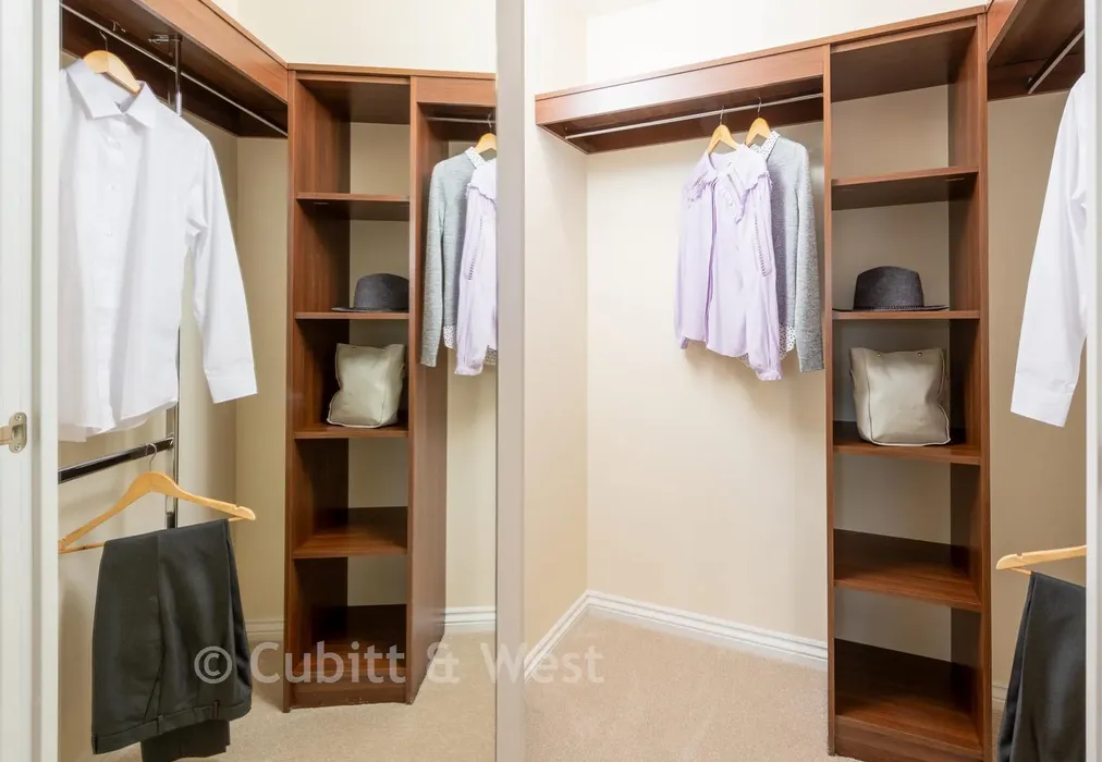 Walk In Wardrobe - Colebrooke Lodge, Prices Lane, Reigate, Surrey - Wards of Kent