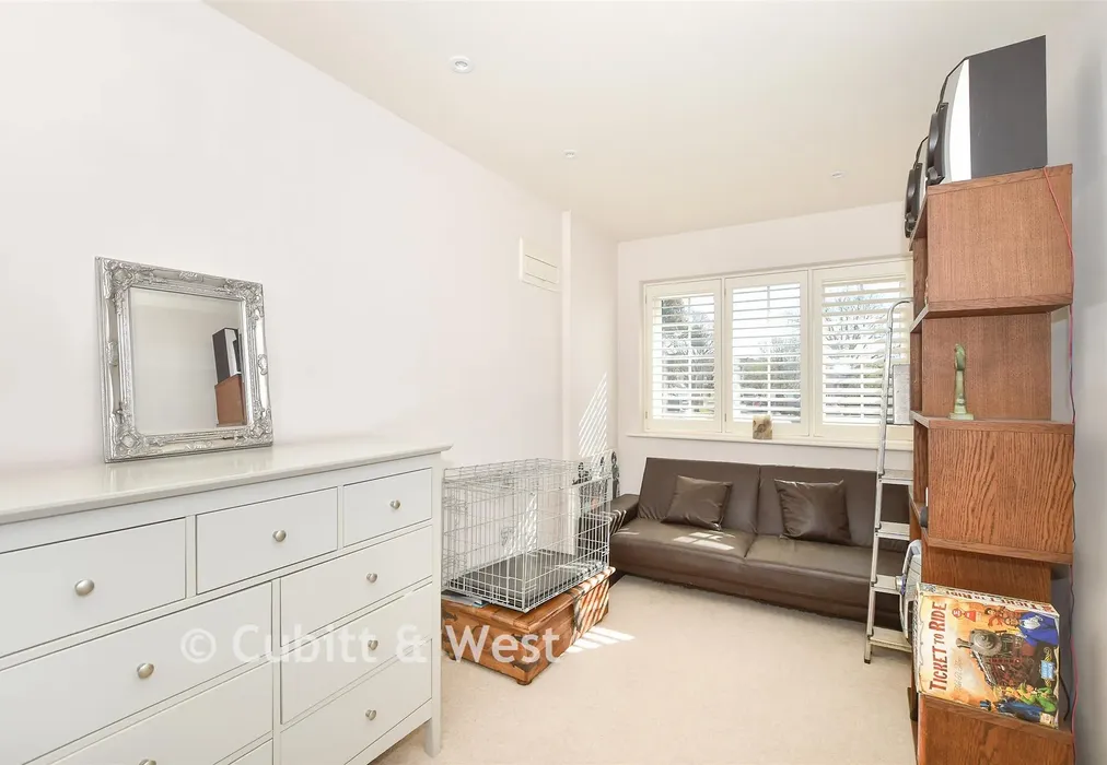 Bedroom 3 - Crescent Drive North, Woodingdean, Brighton, East Sussex - Wards of Kent
