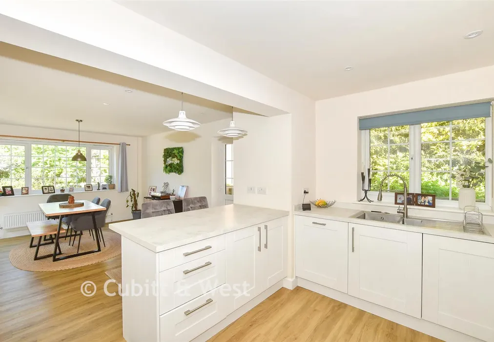 Kitchen - Crescent Drive North, Woodingdean, Brighton, East Sussex - Wards of Kent