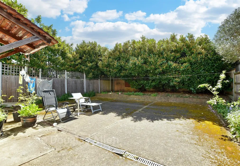 Communal Gardens - Grove Road, Walthamstow - Wards of Kent