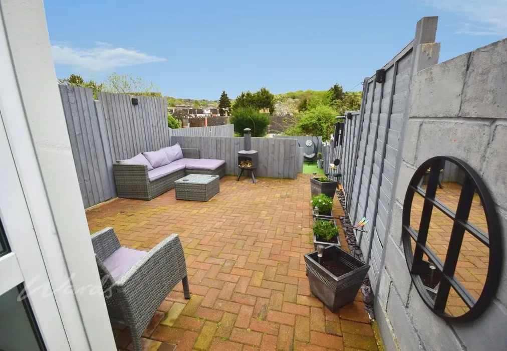 upper luton garden 1 - Upper Luton Road Chatham ME5 - Wards of Kent