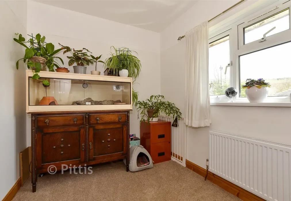 Bedroom 3 - Upper Lane, Brighstone, Newport, Isle of Wight - Wards of Kent