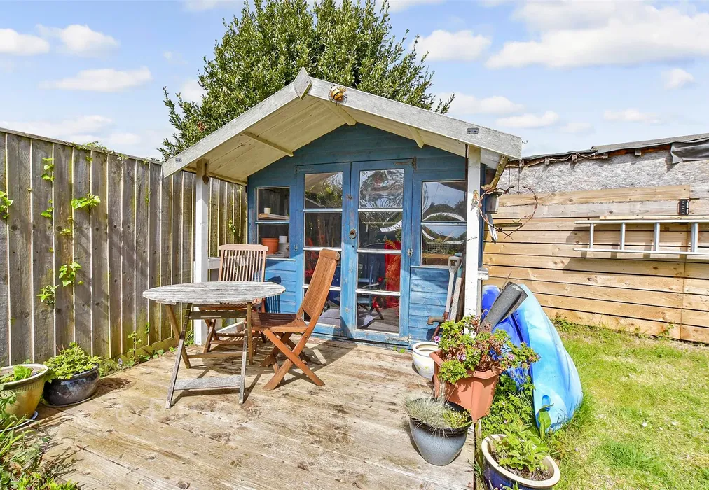 Workshop/Outbuildings - Upper Lane, Brighstone, Newport, Isle of Wight - Wards of Kent