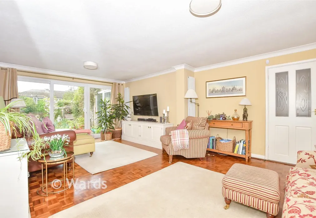 Lounge - Ham Lane, Lenham, Maidstone, Kent - Wards of Kent