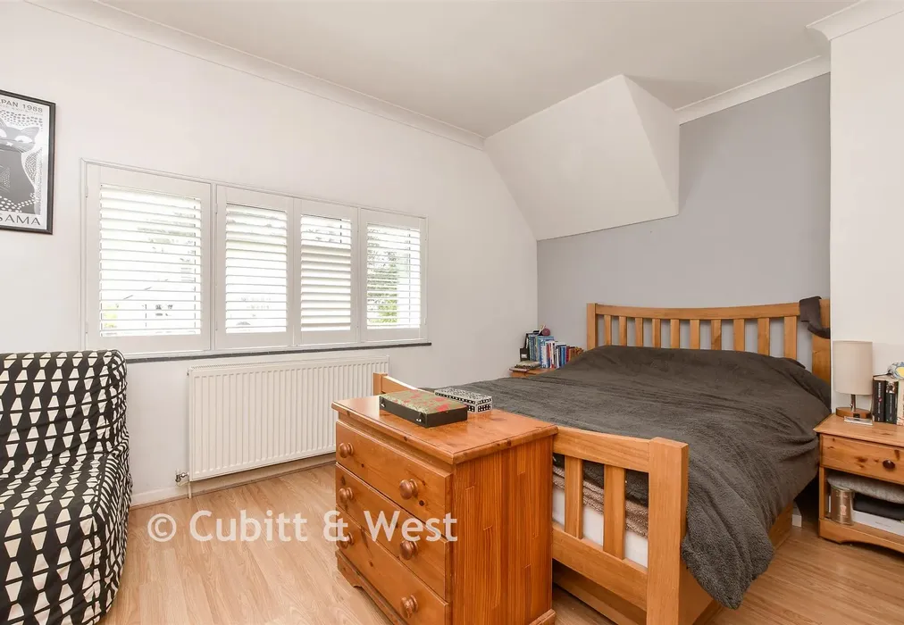 Bedroom 1 - Mill Lane, Oxted, Surrey - Wards of Kent