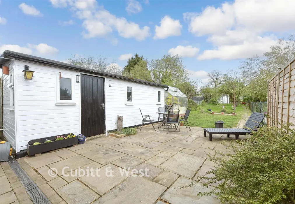 Rear Garden - Mill Lane, Oxted, Surrey - Wards of Kent
