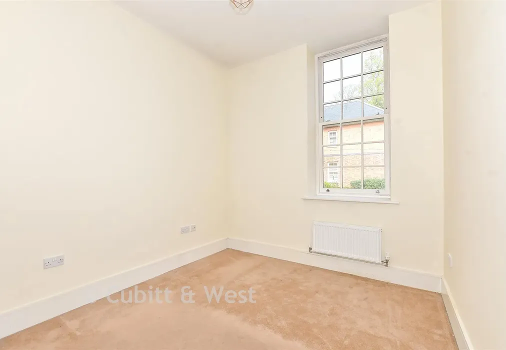 Bedroom 2 - Longley Road, Chichester, West Sussex - Wards of Kent