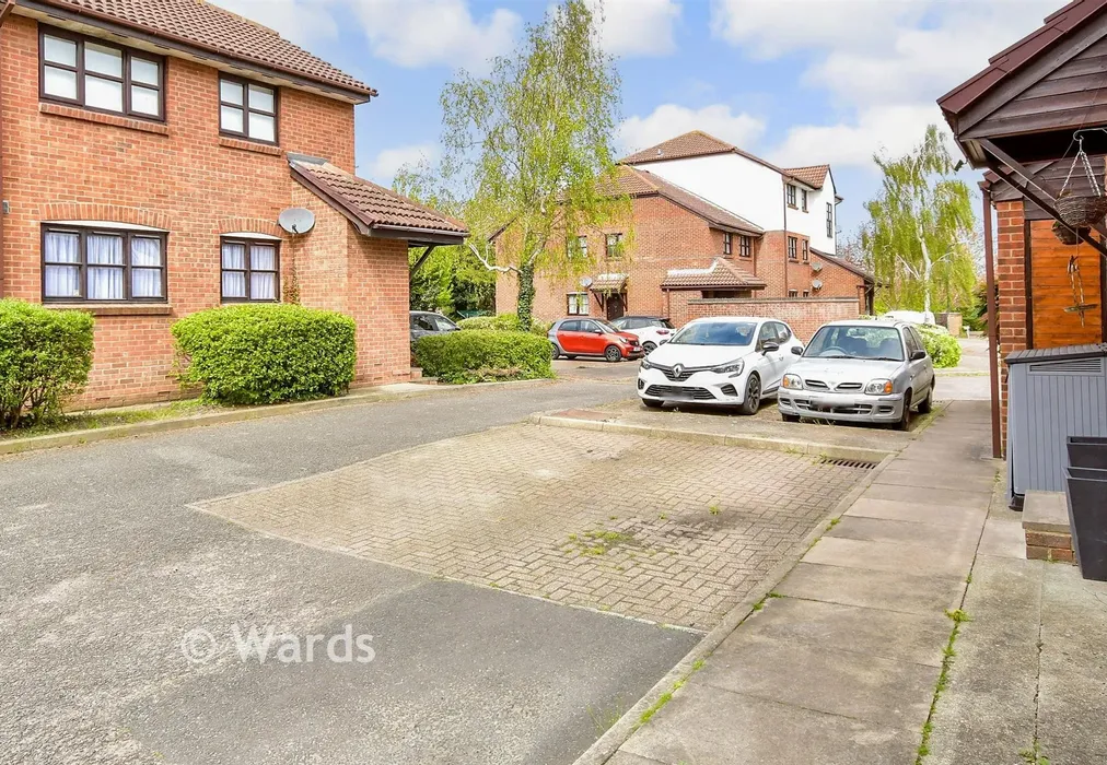 Driveway/Parking - Unicorn Walk, Greenhithe, Kent - Wards of Kent