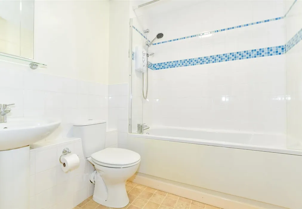 Bedroom - Willow Rise, Downswood, Maidstone, Kent - Wards of Kent