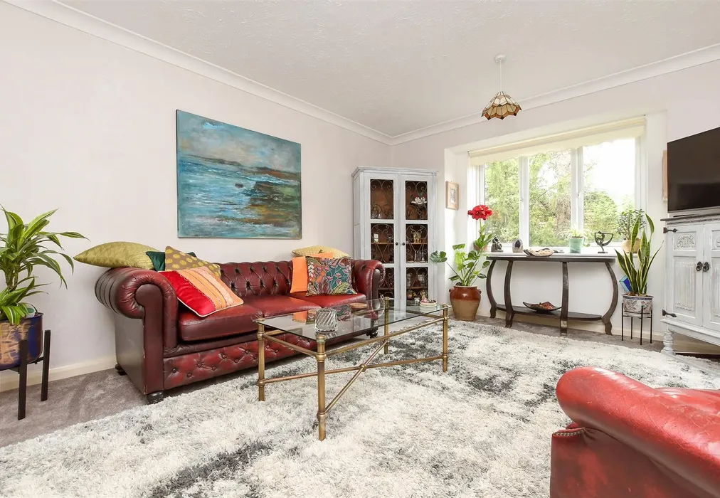 Lounge/Diner - Reigate Hill, Reigate, Surrey - Wards of Kent