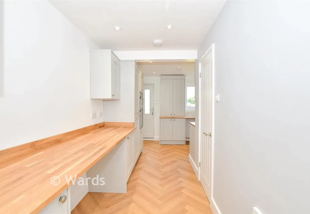 Kitchen - Bell Road, Maidstone, Kent - Wards of Kent