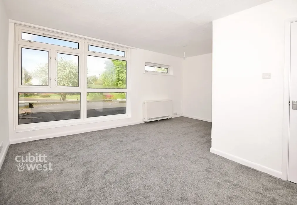 442da375-DSC_4245 - Priors Dean Road Winchester SO22 - Wards of Kent