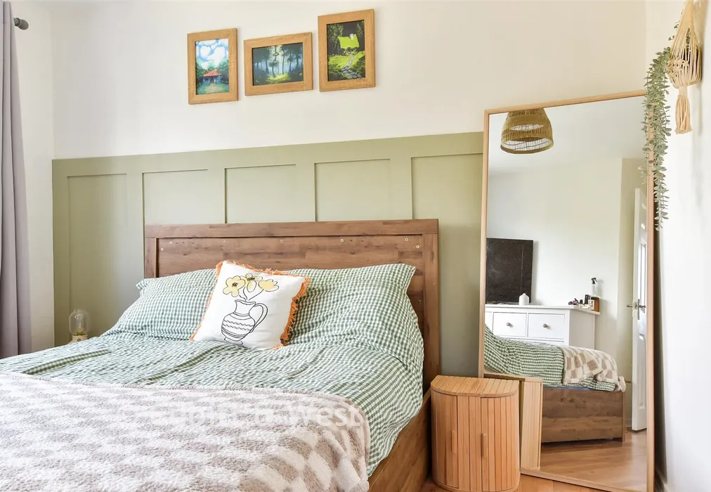 Internal Lifestyle Photograph - Addison Way, Bognor Regis, West Sussex - Wards of Kent