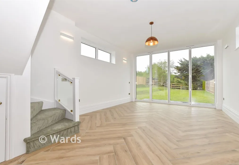 Family Room - Stonehorse Lane, Rochester, Kent - Wards of Kent
