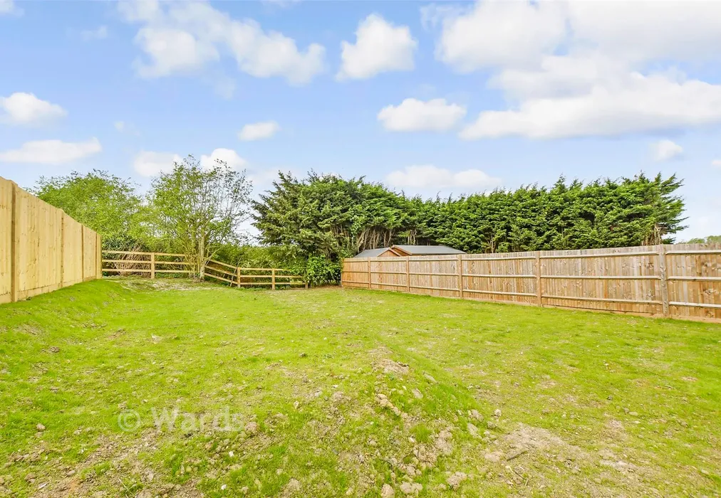 Rear Garden - Stonehorse Lane, Rochester, Kent - Wards of Kent