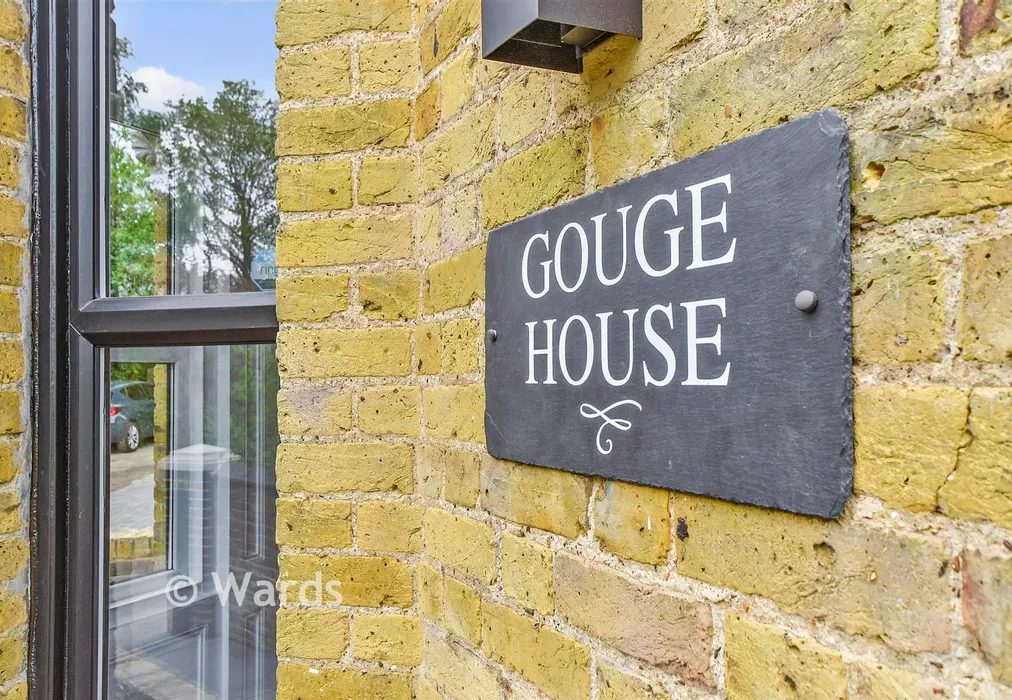 External Lifestyle Photograph - Stonehorse Lane, Rochester, Kent - Wards of Kent